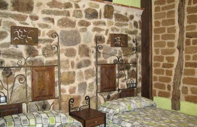 La Boteria Pensionat Salas De Los Infantes Exteriör bild
